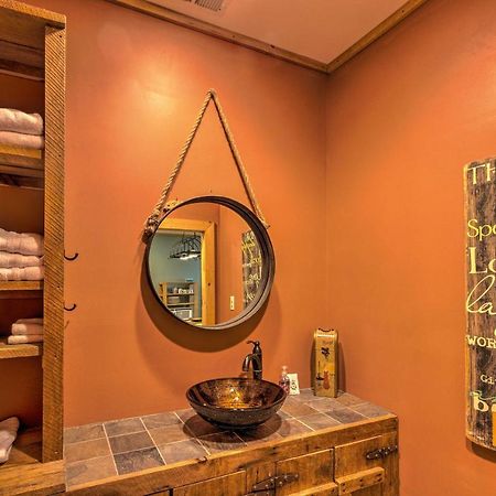 Pet-Friendly Blue Ridge, Cherokee Forest Retreat! Greeneville Bagian luar foto