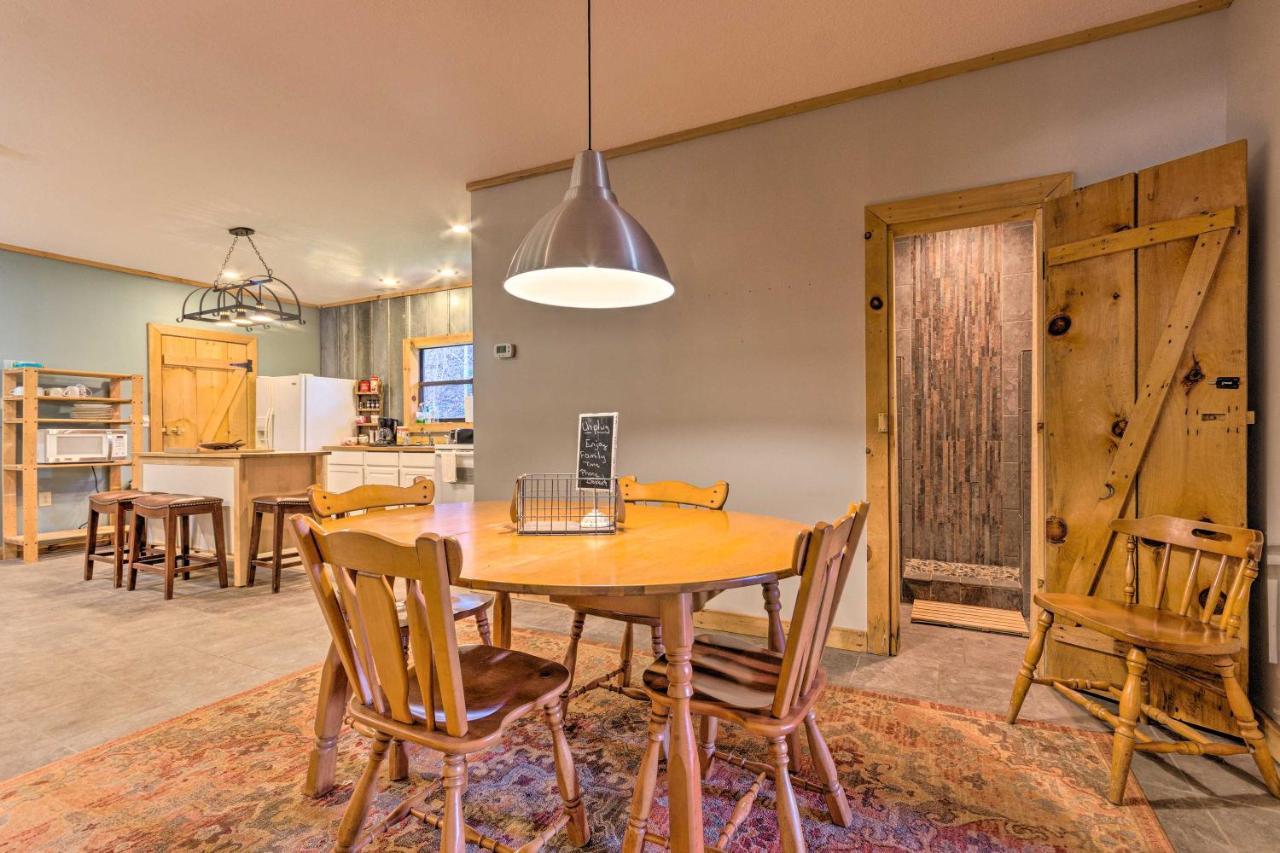 Pet-Friendly Blue Ridge, Cherokee Forest Retreat! Greeneville Bagian luar foto
