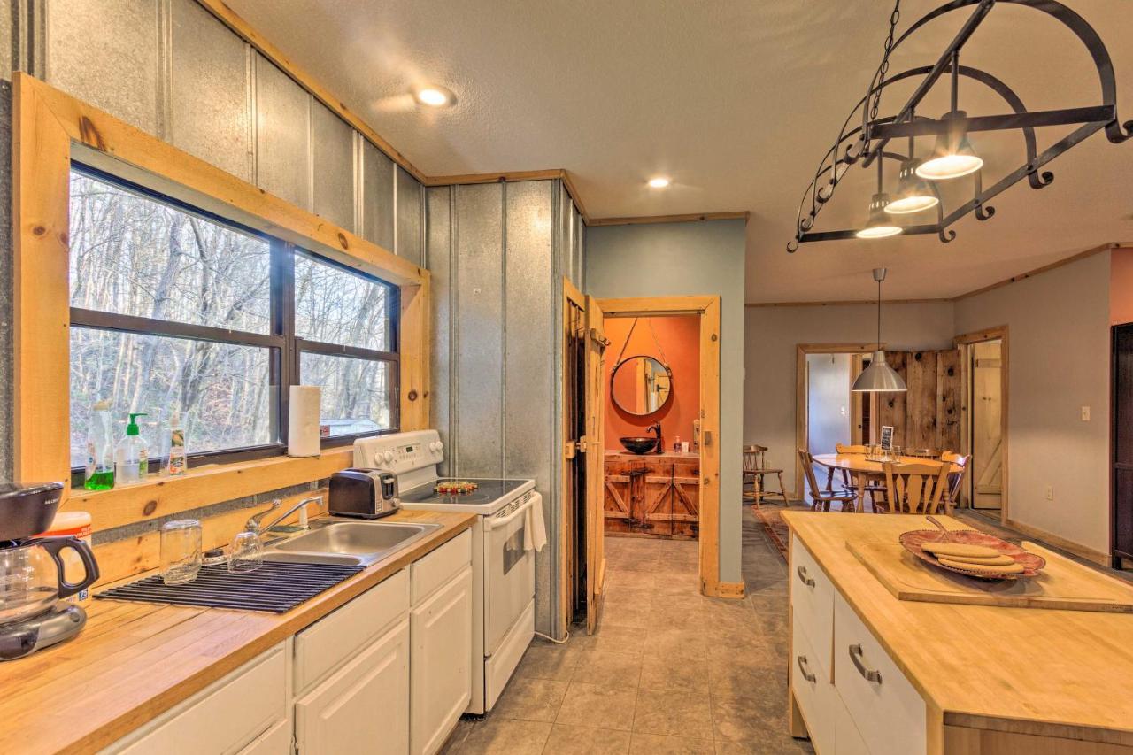 Pet-Friendly Blue Ridge, Cherokee Forest Retreat! Greeneville Bagian luar foto
