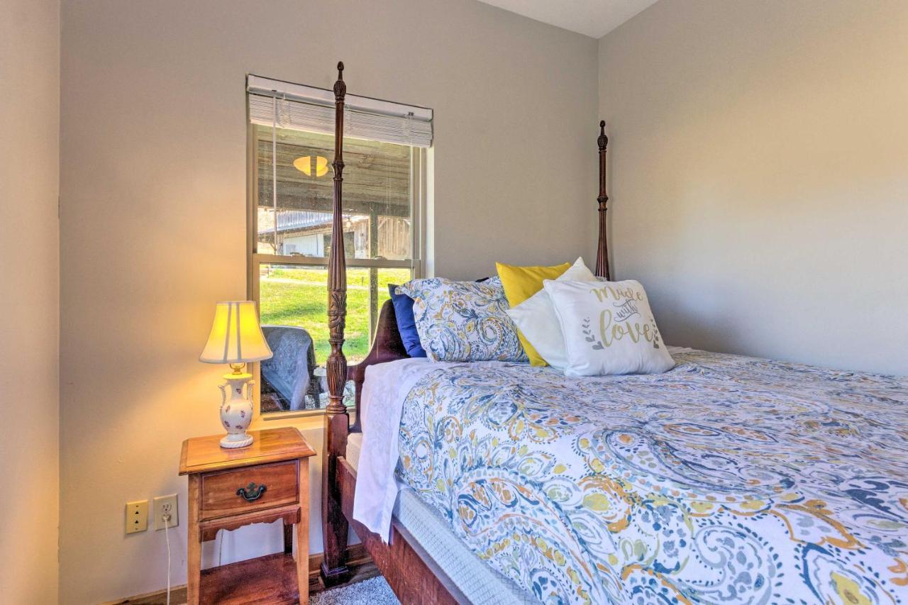 Pet-Friendly Blue Ridge, Cherokee Forest Retreat! Greeneville Bagian luar foto
