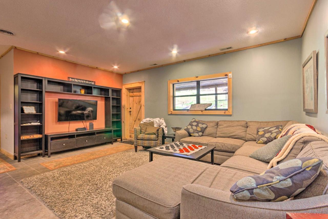 Pet-Friendly Blue Ridge, Cherokee Forest Retreat! Greeneville Bagian luar foto