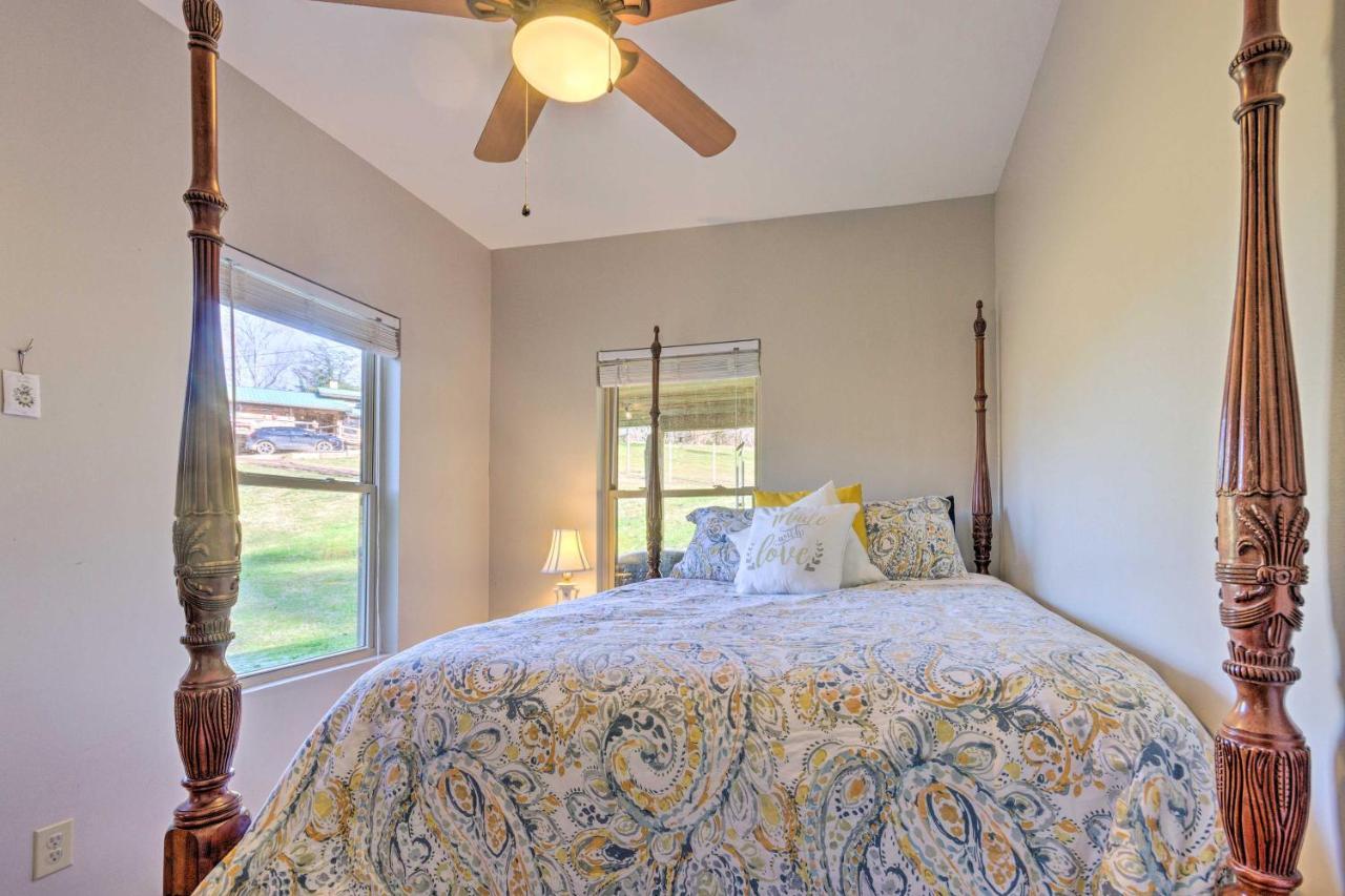 Pet-Friendly Blue Ridge, Cherokee Forest Retreat! Greeneville Bagian luar foto
