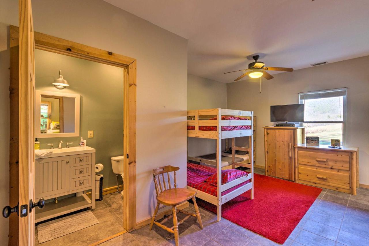 Pet-Friendly Blue Ridge, Cherokee Forest Retreat! Greeneville Bagian luar foto