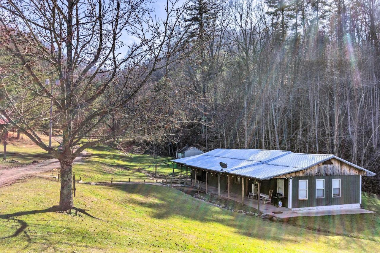 Pet-Friendly Blue Ridge, Cherokee Forest Retreat! Greeneville Bagian luar foto